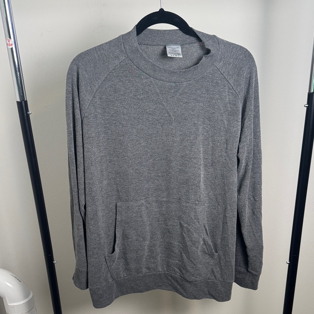 Royal Class Crew Neck Gray Kangaroo Pocket Cozy Relaxed Fit Sweatshirt Size L